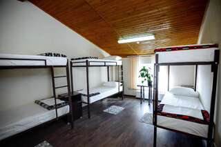 Хостелы Your hostel Кишинёв Кровать в общем 6-местном номере для женщин-7